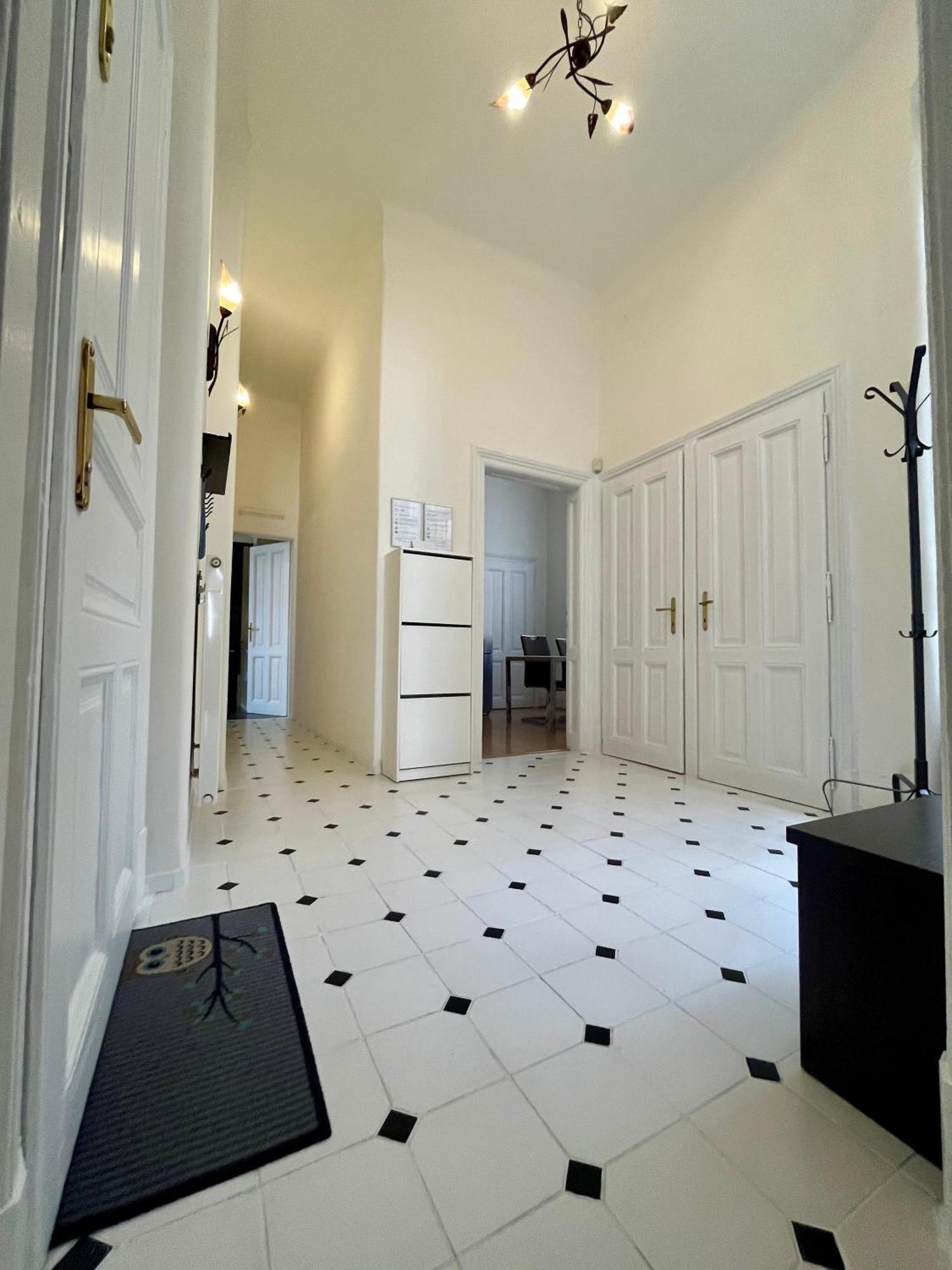 Apartment Hviezdko Братислава Экстерьер фото